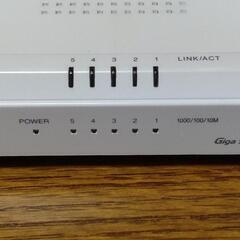 パソコン 周辺機器　スイッチングハブの画像