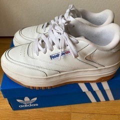靴/バッグ 靴 スニーカーの画像