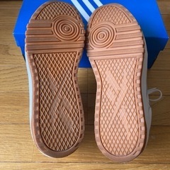 靴/バッグ 靴 スニーカーの画像