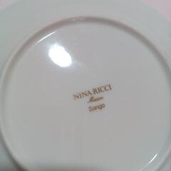 NINA RICCI プレートの画像