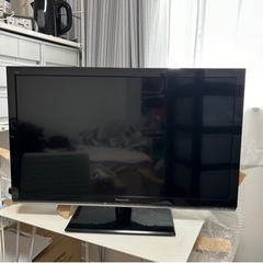 液晶テレビ