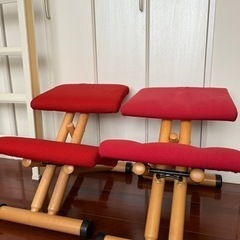 ストッケ　ブァリエール　赤　2脚セット
