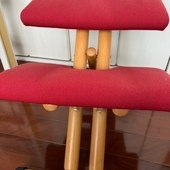 ストッケ　ブァリエール　赤　2脚セット
の画像