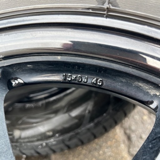 車のパーツ タイヤ、ホイール