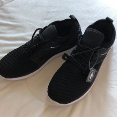 【値下げ】【新品】メンズ　スニーカー　スポーツシューズ　27.5cm 軽量　黒の画像