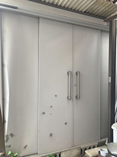 受け渡し決定  ヨドコウ　屋外　大型倉庫　撤去いただける方