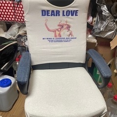 ジャンク椅子3点1脚はまともに使用可能かと思います。後の2脚は部品取りに使う事できます。3点セット、あくまでジャンクとしての出品です。の画像