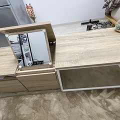 【本日限定】LOWYA 可変式テーブルの画像