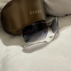 GUCCIサングラス