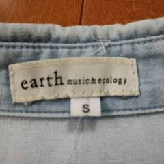 earth music&ecology デニム風シャツ　ワンピース Sの画像