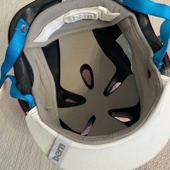 BERN  キッズヘルメット　S-Mの画像