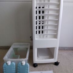 スリムタワーの冷風扇ですの画像