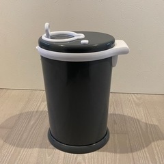 【お譲り先決まりました】【UBBIゴミ箱】おむつ・犬のトイレシー...