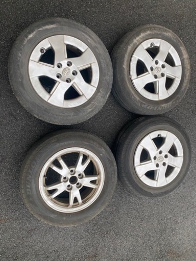 車のパーツ タイヤ、ホイール