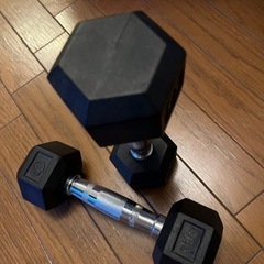 ダンベル２個　3キロの画像