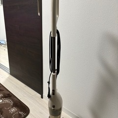 2021年製サイクロンスティック型掃除機