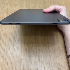 iPad pro   第2世代128GB スペースグレイの画像