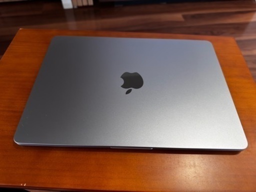 【美品】MacBook Air m2チップ搭載　256GB スペースグレー