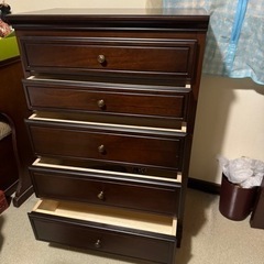 ブランド不明　輸入家具店購入チェストの画像