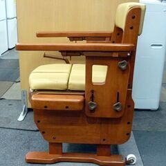 ☆未使用品 アロン化成 家具調トイレセレクトR はねあげ 標準便座 耐荷重100Kg 安寿 肘掛け 介護用品 未使用 札幌 北20条店の画像