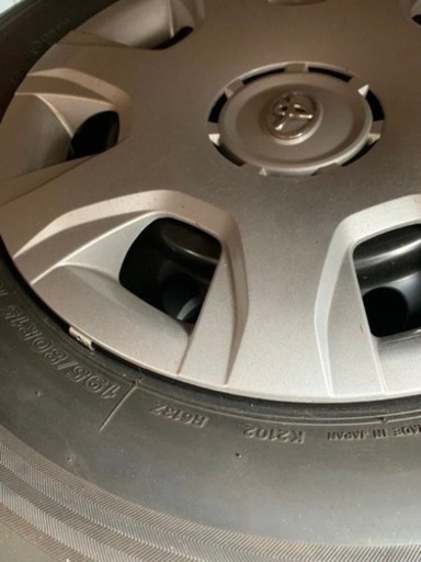 車のパーツ タイヤ、ホイール