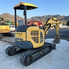 コマツKOMATSU PC30MR-3油圧ショベル.倍速.マルチレバー. 3トン クラス. 2013年. 1729時間. 0.9t移動式クレーン付き.の画像