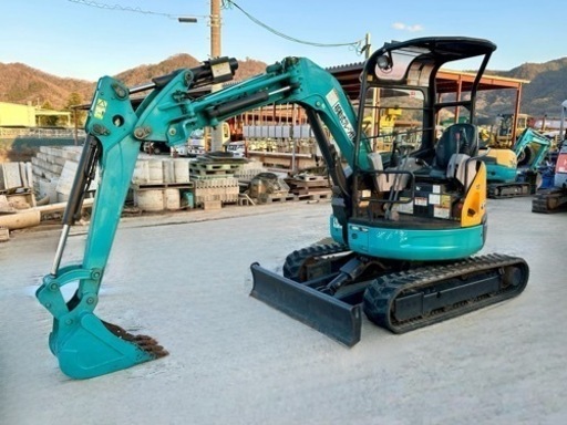 クボタ KUBOTA RX-306 アームクレーン、マルチレバー. ゴムキャッター. 3トンクラス. 3613時間. 赤キー付.