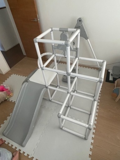 PINOCCHIO ジャングルジム 滑り台　鉄棒　ブランコ