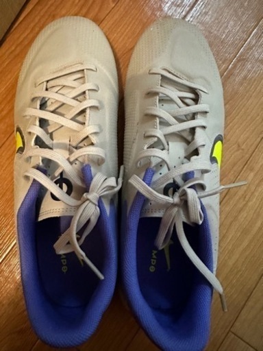 NIKEサッカートレシュー