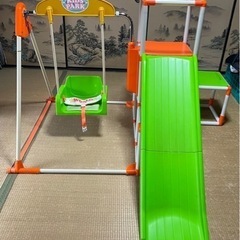 値下げしました！　
5月17日に終了します　 室内ジャングルジム...
