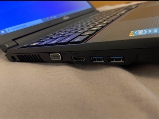 ノートパソコン FUJITSU LIFEBOOK 