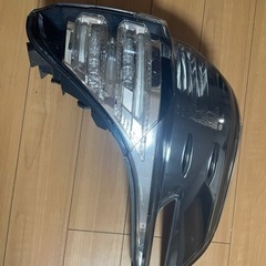 トヨタヴェルファイア 30純正右テールランプ テールライトKOI...