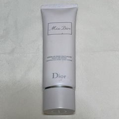 Dior 
ハンドクリーム