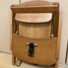 ベビー食事椅子の画像
