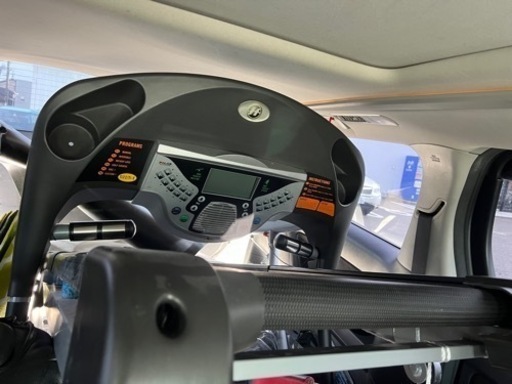 運動具　
ランニングマシン