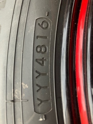 車のパーツ タイヤ、ホイール