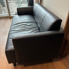 IKEA 2人掛けソファの画像