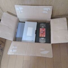 VHSビデオテープ　録画済み　再生未確認　ジャンク　40本　中身とケースが違う物、ケースが無い物含むの画像