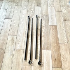 くるんと可愛いロートアイアン風ポール x2本の画像