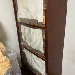 ガラス戸本棚 
