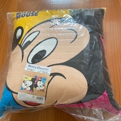 ミッキーマウスクッション未使用品