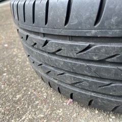 車のパーツ タイヤ、ホイールの画像