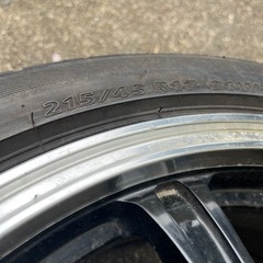 車のパーツ タイヤ、ホイールの画像