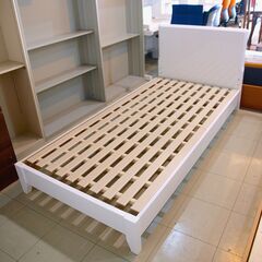 シングルベッドフレーム(白) リユース品