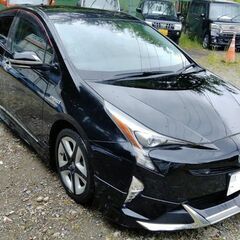 H28年4月。トヨタプリウス　Aツーリング。フルアエロ。車検R7...