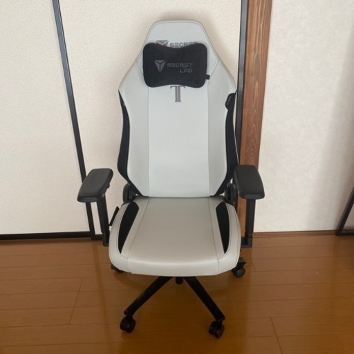 ゲーミングチェア Secretlab TITAN Evo