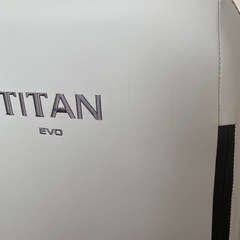 ゲーミングチェア Secretlab TITAN Evoの画像