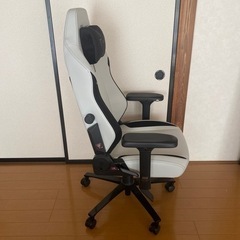 ゲーミングチェア Secretlab TITAN Evoの画像