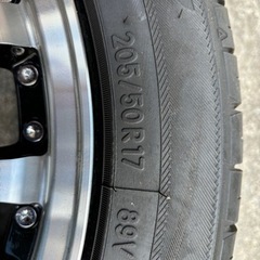 車のパーツ タイヤ、ホイールの画像