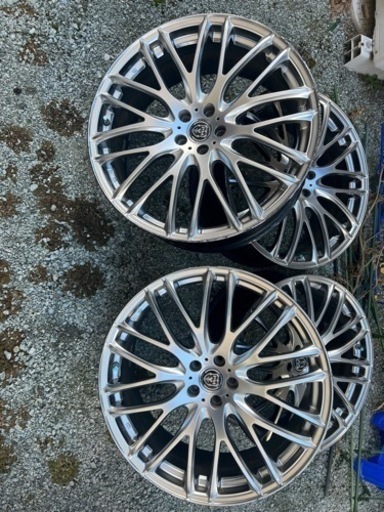 車のパーツ タイヤ、ホイール